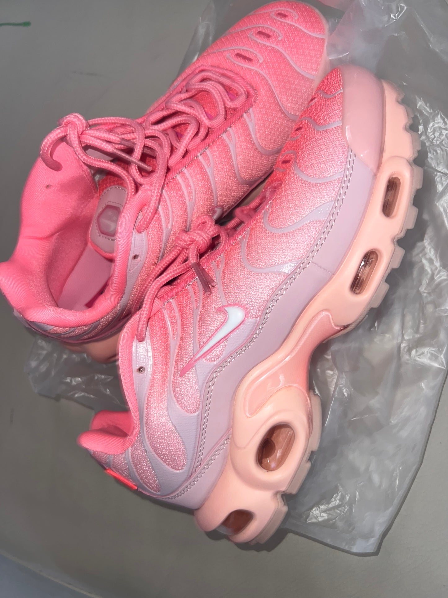 Nike Air Max Plus TN - Hot Pink